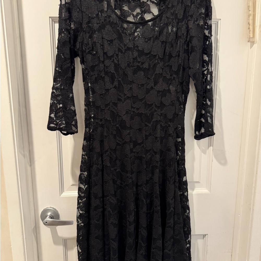 Elegant Black Lace Dress